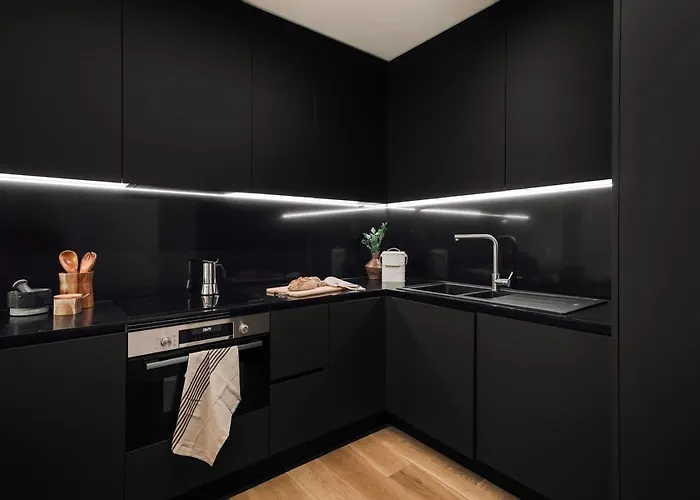 Farol - 1 Bedroom With Pool In Areeiro