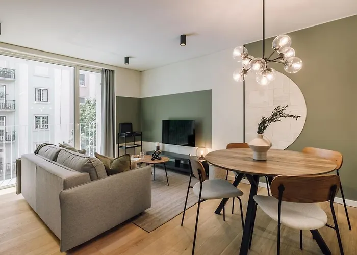 Farol - 1 Bedroom With Pool In Areeiro Daire *