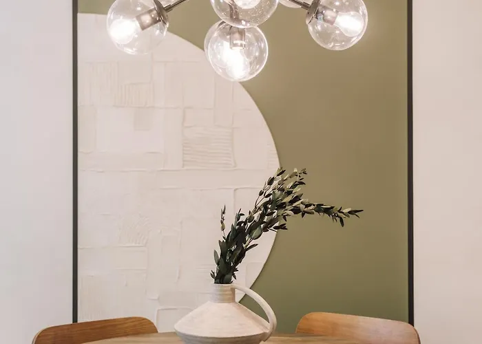 Farol - 1 Bedroom With Pool In Areeiro Appartement Lissabon