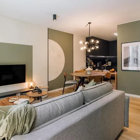 Apartment Farol - 1 Bedroom With Pool In Areeiro Lisbon